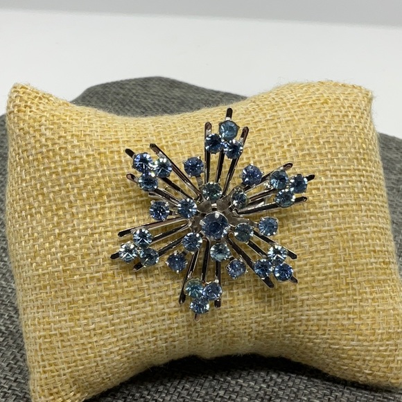 Coro Jewelry - Vintage Coro Light Blue Rhinestone Starburst Brooch